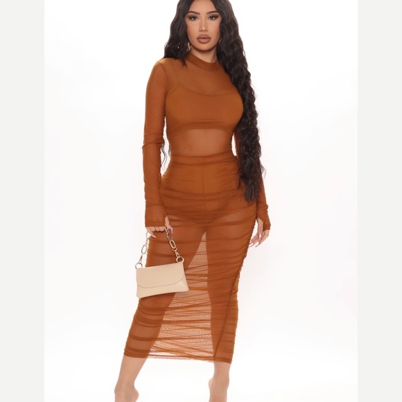 Fashion Nova Dresses & Skirts - FASHIONNOVA Brown/Cognac Free Bird Long Sleeve Ruched Midi Dress XL